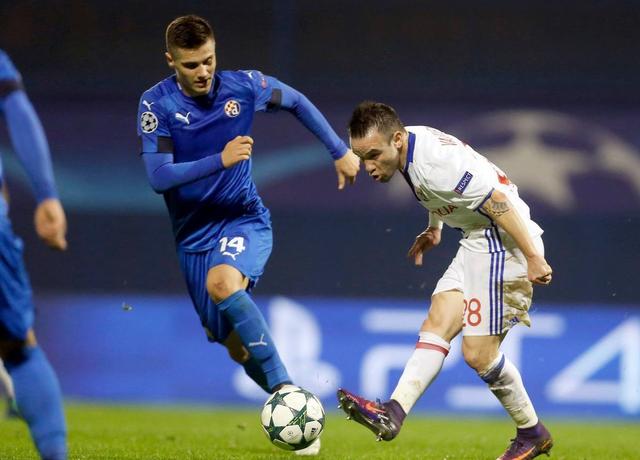 半岛体育app下载-包含克罗地亚主场战胜瑞士，稳坐积分榜首的词条